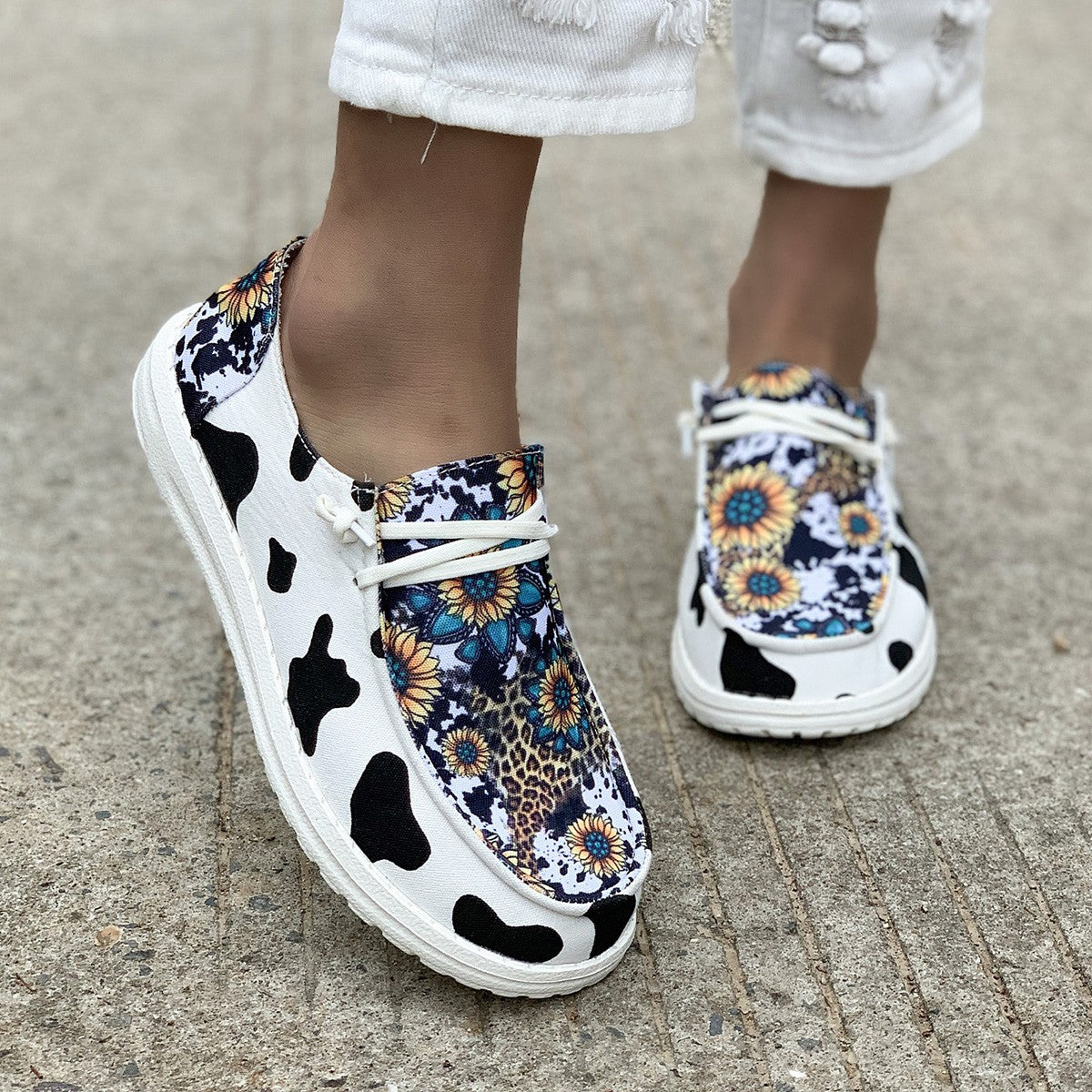 Women's Fashion Casual Large Size Flat Bottom Canvas Shoes